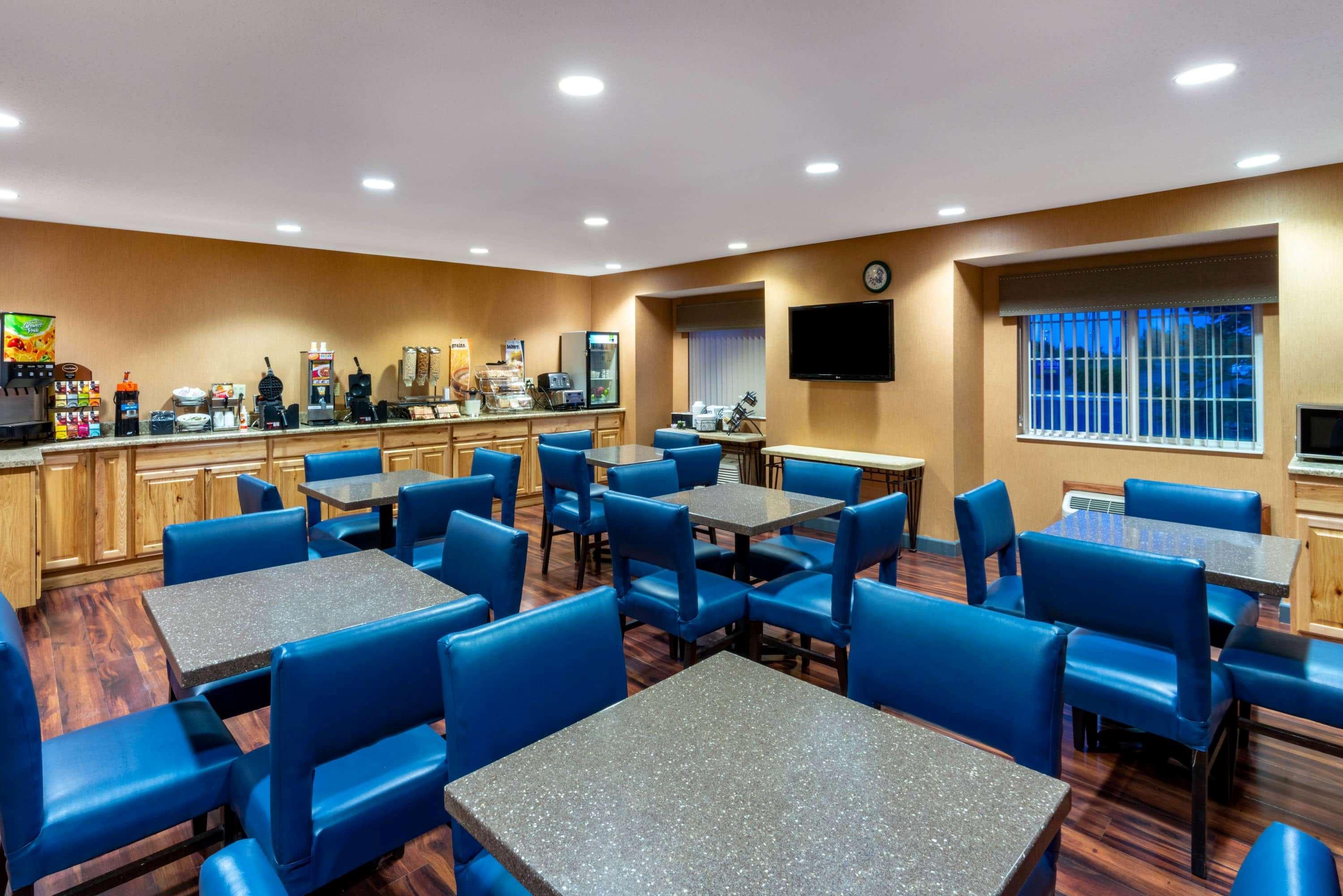 Microtel Inn & Suites Raton Exterior foto