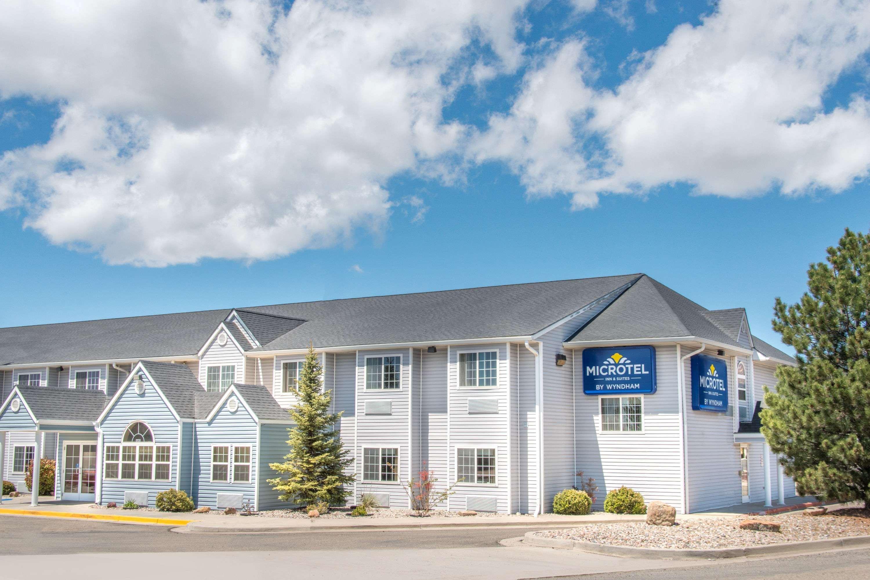 Microtel Inn & Suites Raton Exterior foto